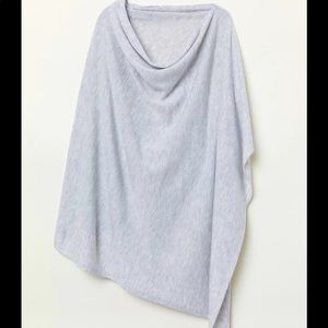 H&M mama maternity / nursing sweater poncho